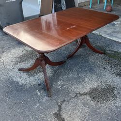 Mahogany Single Leaf Extending Dining Table