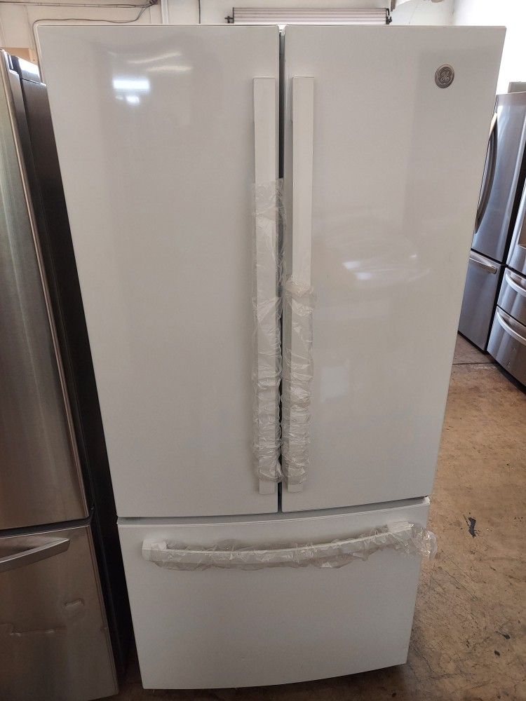 GE 18.6cu.ft Counter-Depth Refrigerator