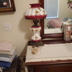 Antique Oil Lamp Converted to Electric Lamp