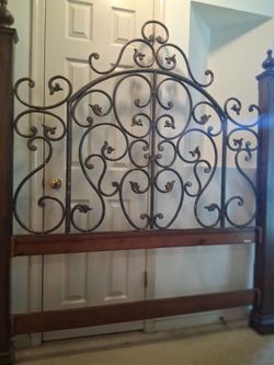 Elegant Head and Foot Boards Queen size bed