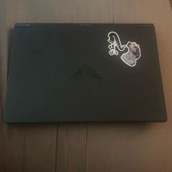 HP VICTUS (specs below)