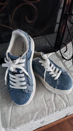 Torrid Women’s Shoes Size 10WW