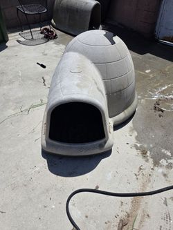 Petmate igloo dog house XL