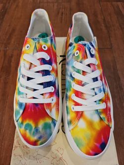 Women's shoes size 8