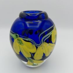 Gorgeous Vintage Kusak Art Glass Vase 