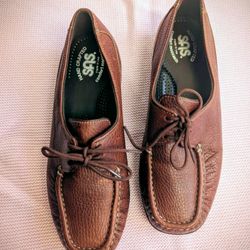 SAS Women's Brown Leather Lace-Up Shoes, Size 6.5