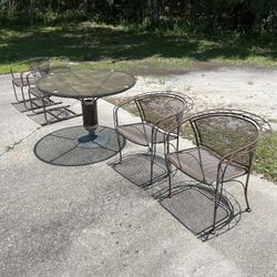 Vintage Mid Century Modern Salterini/Woodard Wrought Iron Patio Set