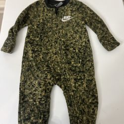 Baby sz 3mo Nike Sleeper