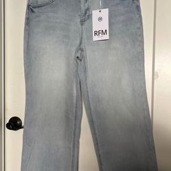 NEW Women’s Jeans Size 