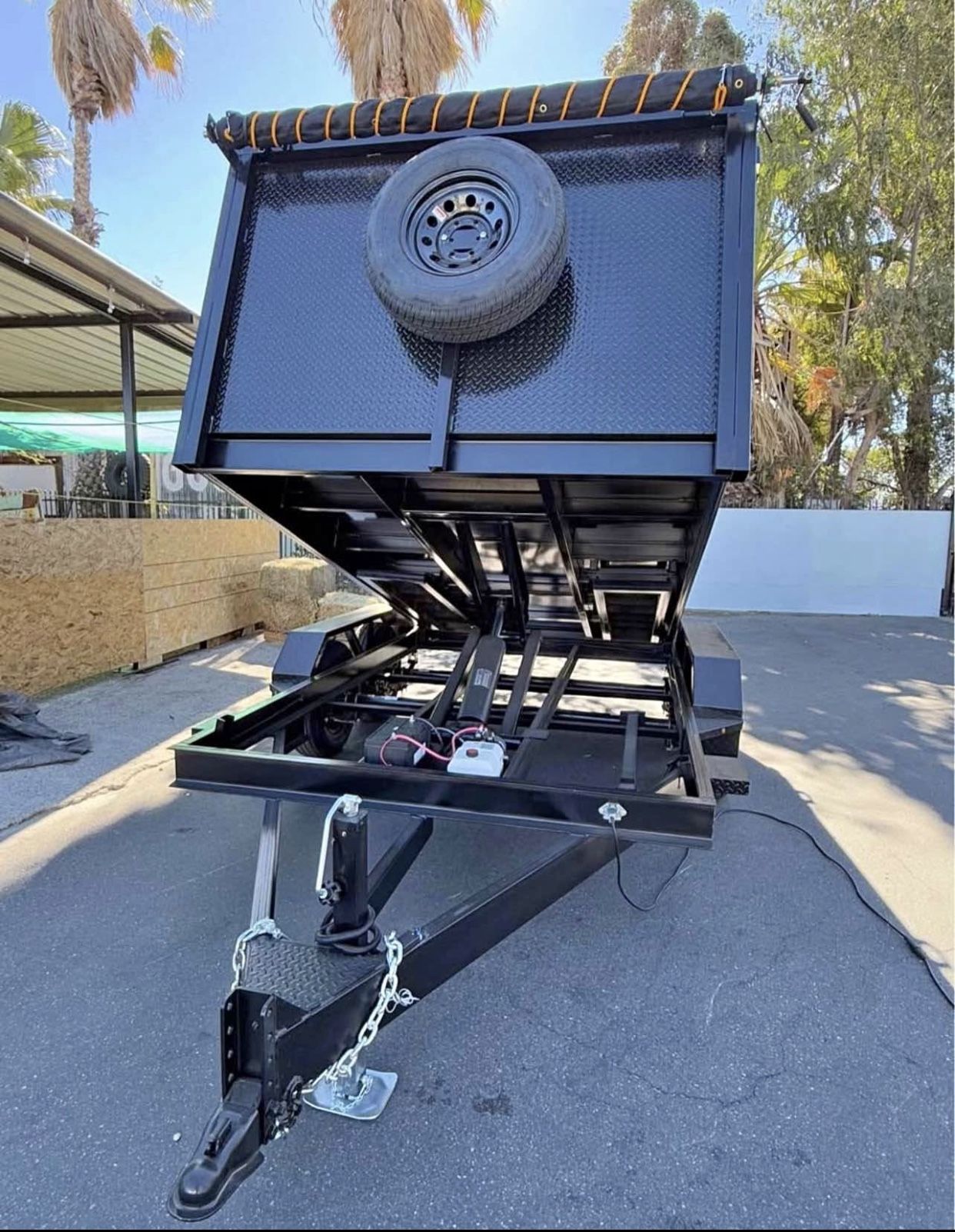 Scissor lift Dump Trailer 