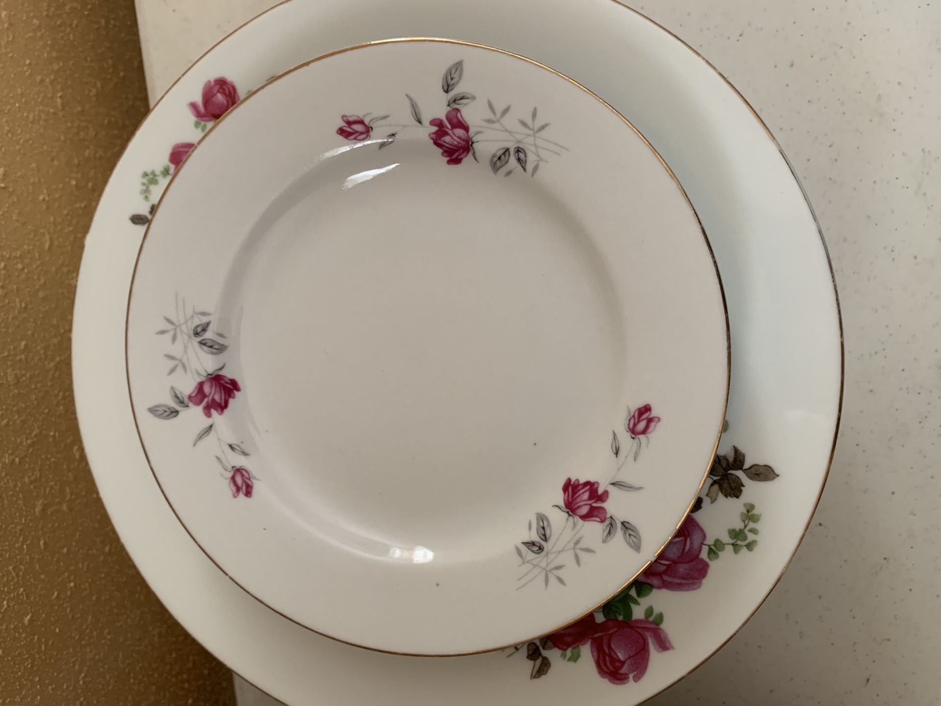Accent chinaware