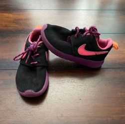 Baby Girl Clothes And Shoes Little Girls Nike Sneakers Size 9