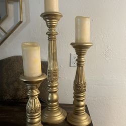 Candle 🕯️ Hold  Perfect Condition 