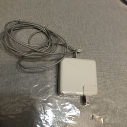 Apple Adapter Model A1184 