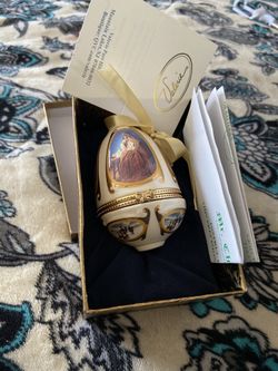 Valerie part hill porsalain ornament Christmas ornament