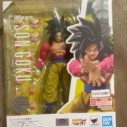 S.H.FIGUARTS SSJ4 Son Goku