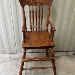 Solid Oak Chair Vintage Beauty ! Child Size 