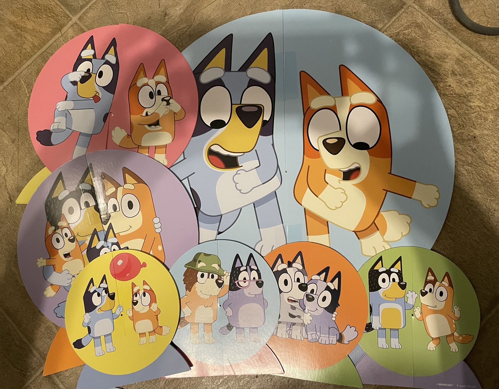 Bluey party decor