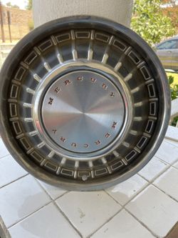 15 Inch Ford/Mercury Hubcaps 
