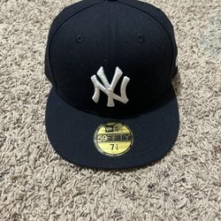 New York Yankees cap