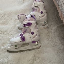 Girls Ice Skates