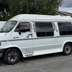 1994 Dodge Ram B250 Conversion Van – Rebuilt Trans, Motorized Bed, Surf/Camp Ready!