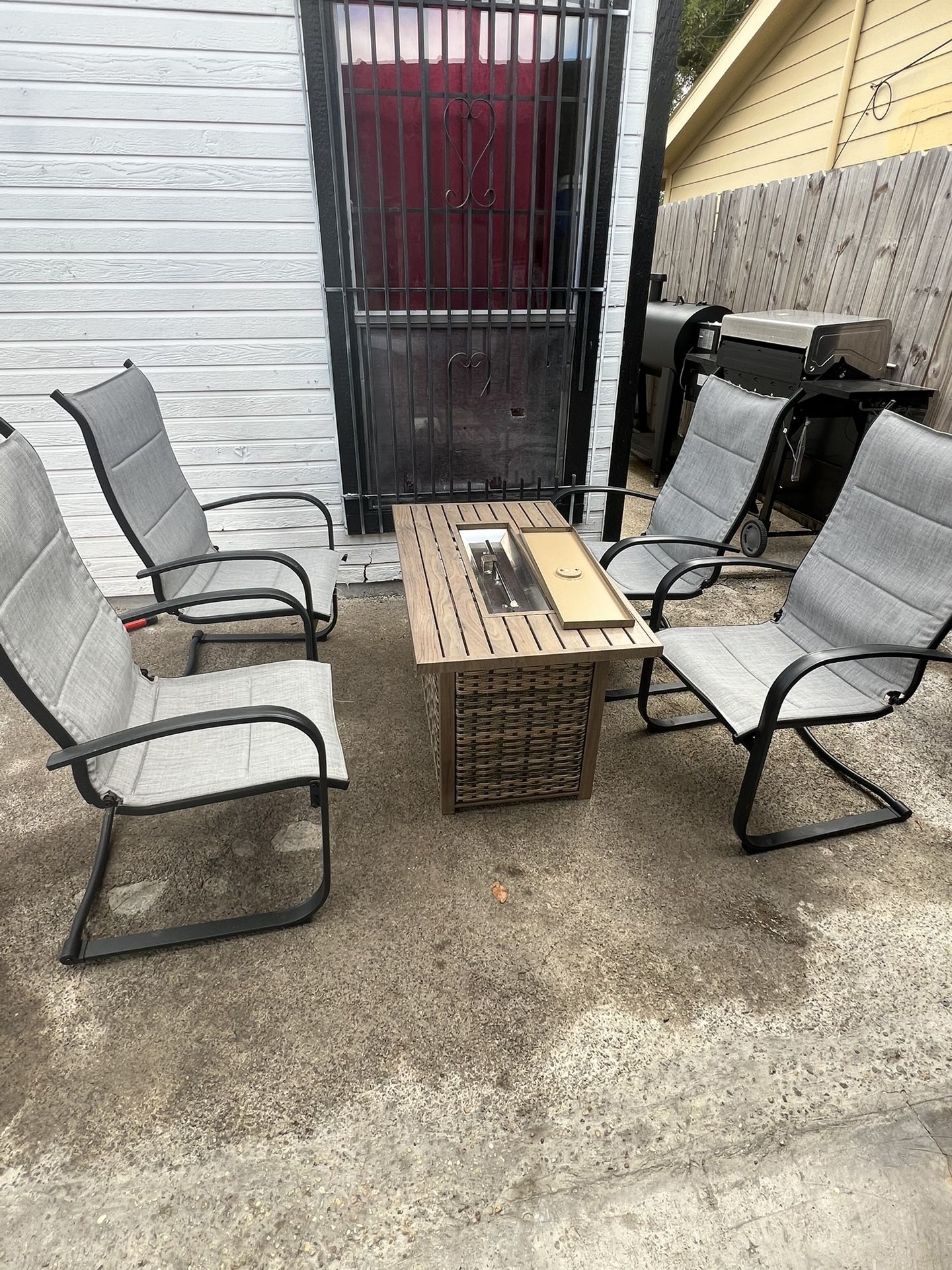 Set $$200