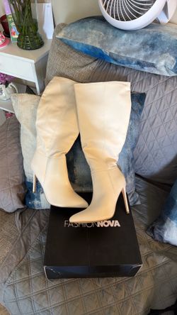 Knee Hight Boots Fashion Nova Size 10