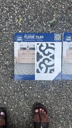 Peel and stick floor Tiles
