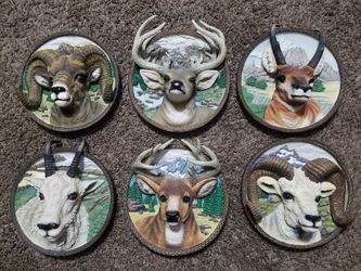 Collectable wall plates