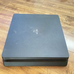 PS4 Slim With Games 