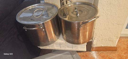 Large Stainless Steel Stock Pots with Lids – Set of 2 and 4 aluminum pans
