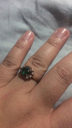 10k emerald ring size 6.5