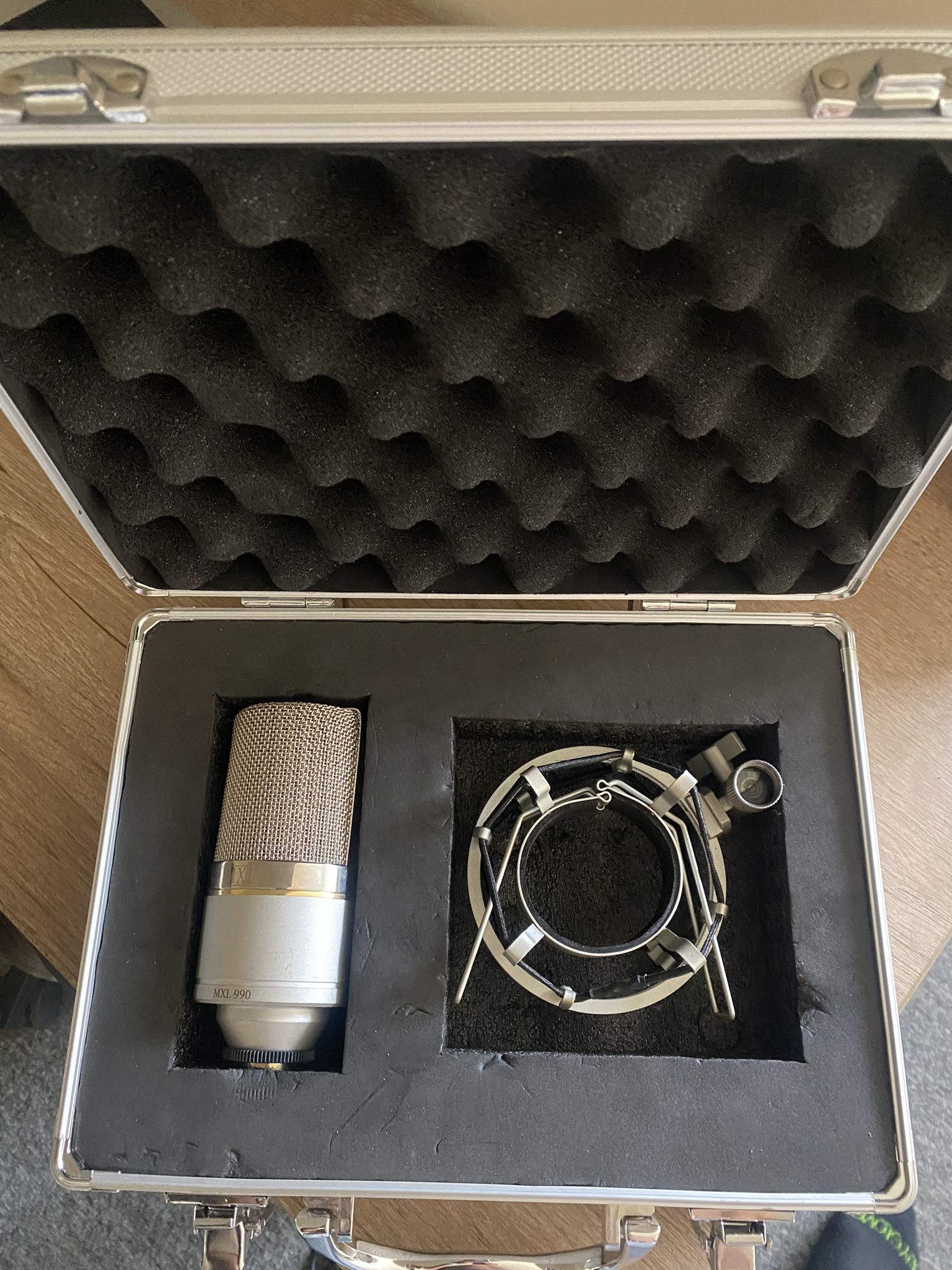 Condenser mic