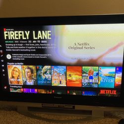 Panasonic plasma 50” tv + remote + Roku (works fine)