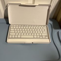 NEW BT Keyboard Silver.