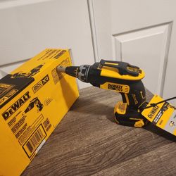 XR 20V MAX Lithium-lon Cordless Brushless Screw Gun (tool only)