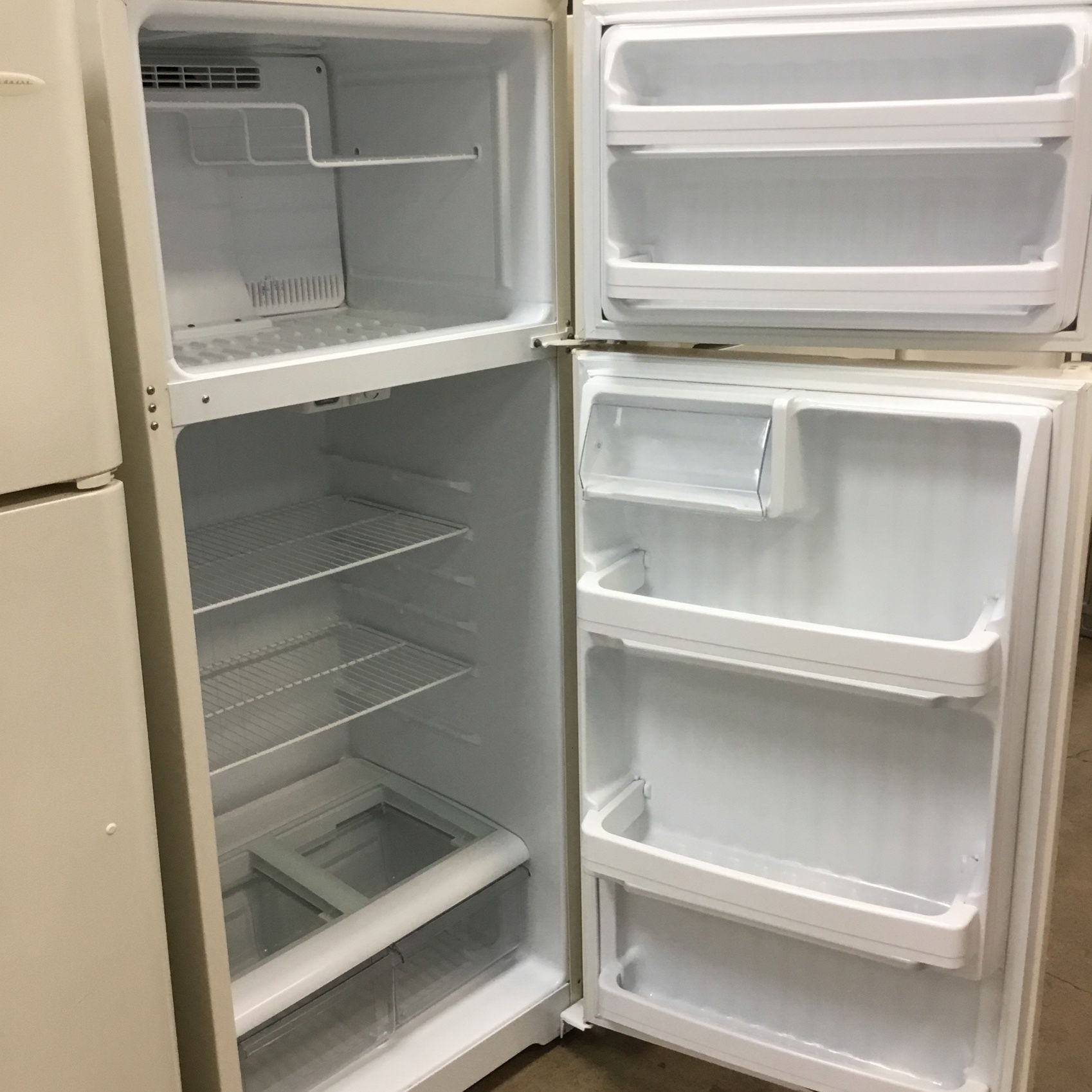 GE Tan Top Over Bottom Refrigerator for Sale in Indianapolis, IN - OfferUp