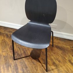 Nice Chair 