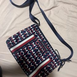 Tommy Hilfiger Bag (Was originally bought for $75!)