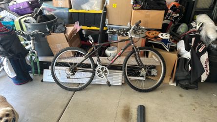 GT Palomar 16in bike