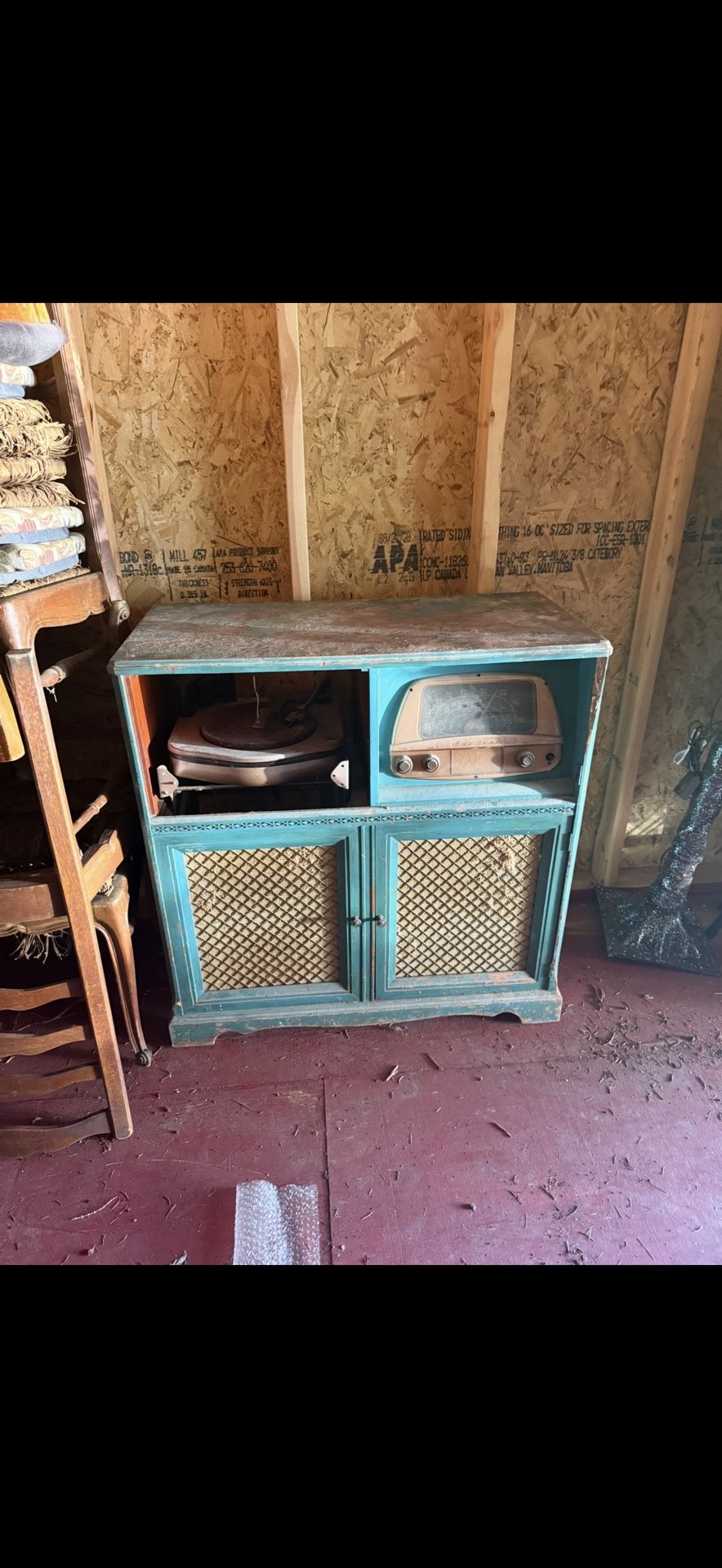 Vintage Console Record Player – Restoration Project