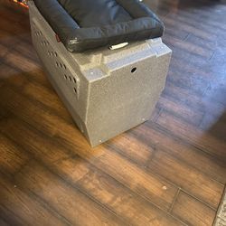Small Dog Crate W/ Pillow 