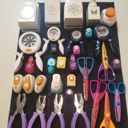 Paper Punches / Puncher for Crafting and Scrapbooking