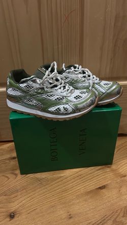 Bottega green white mens