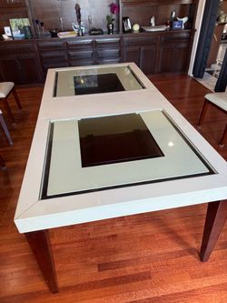 Dining room table