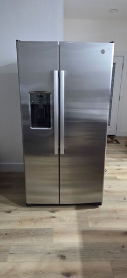 GE Refrigerator