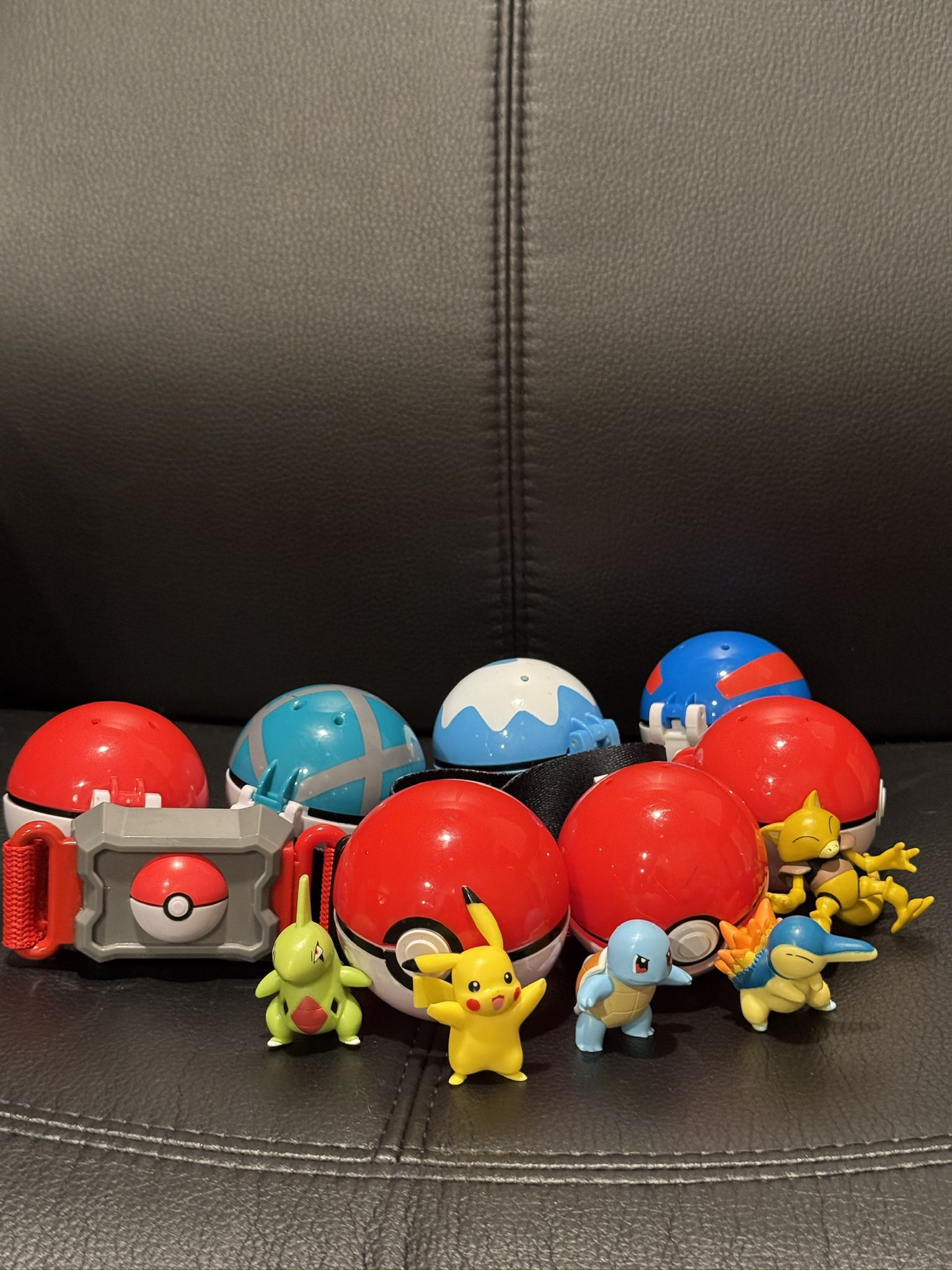 Pokemon Clip-n’-Go Belt (w/Pokemon Figures Included)