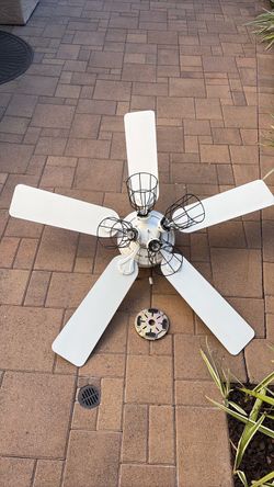 Ceiling fan