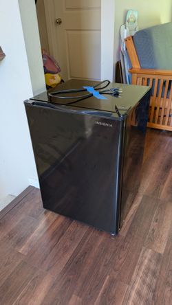 Mini fridge